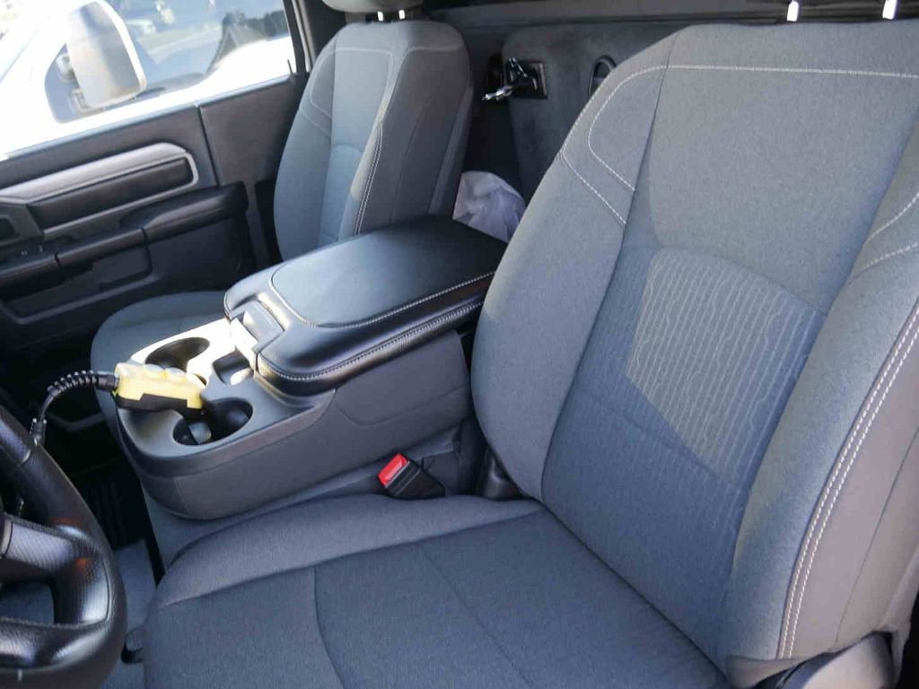 Used 2022 RAM 3500 Tradesman image 28