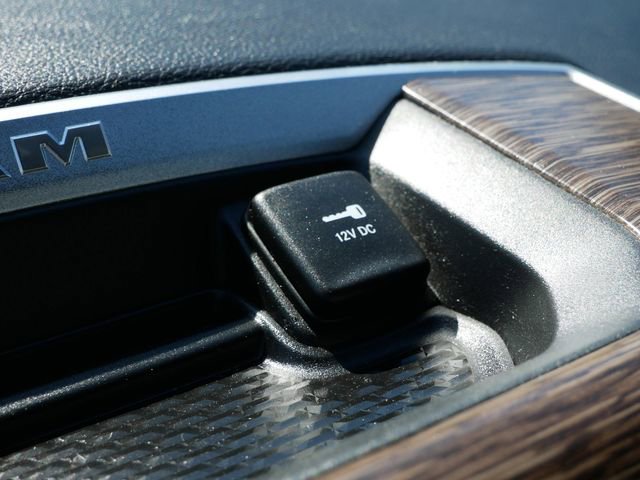 Used 2019 RAM 1500 Laramie AWD/4WD image 24