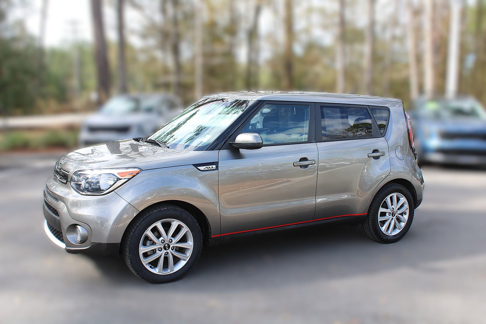 Certified 2018 Kia Soul + image 4