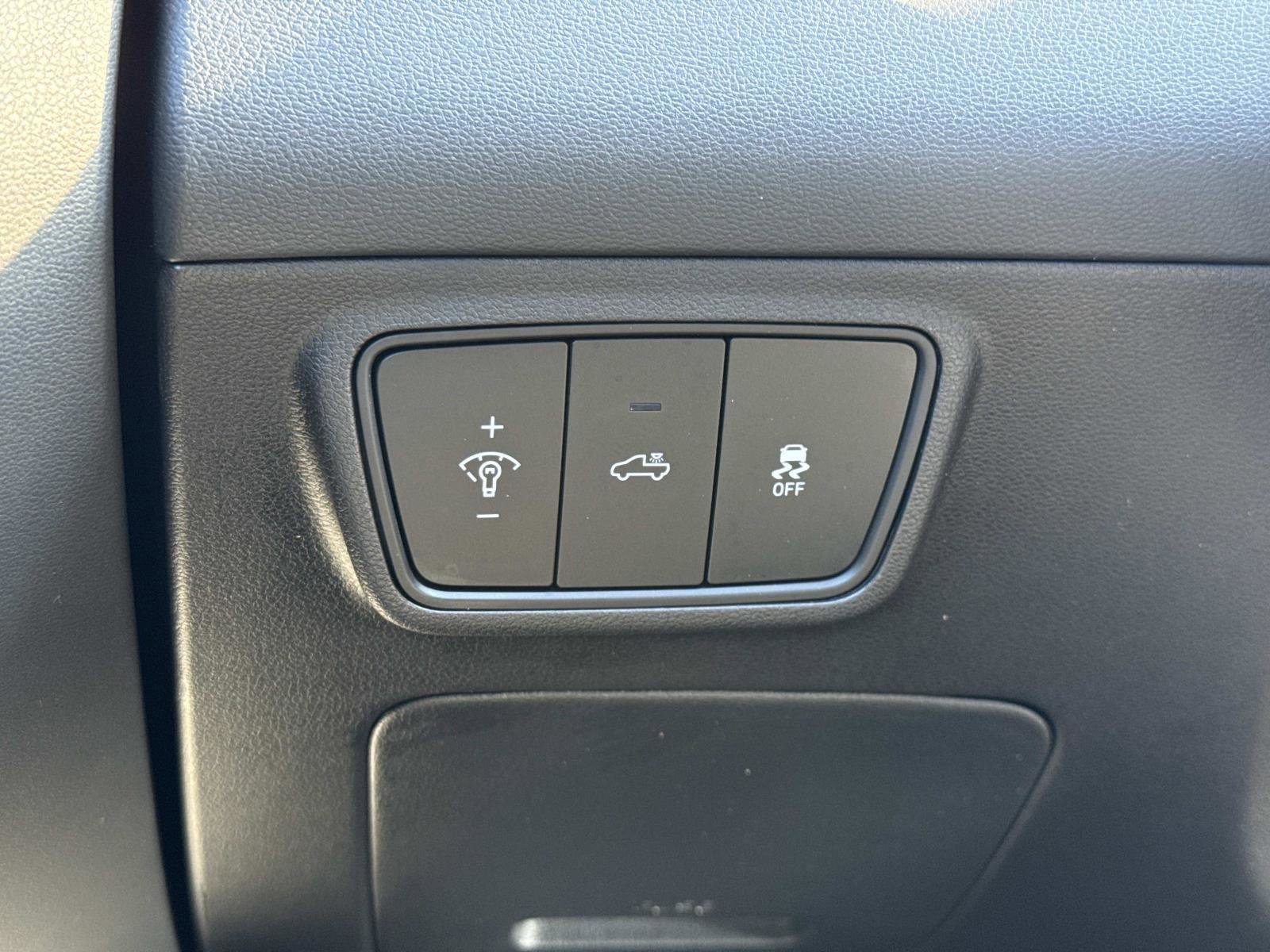 Certified 2023 Hyundai Santa Cruz Limited image 14