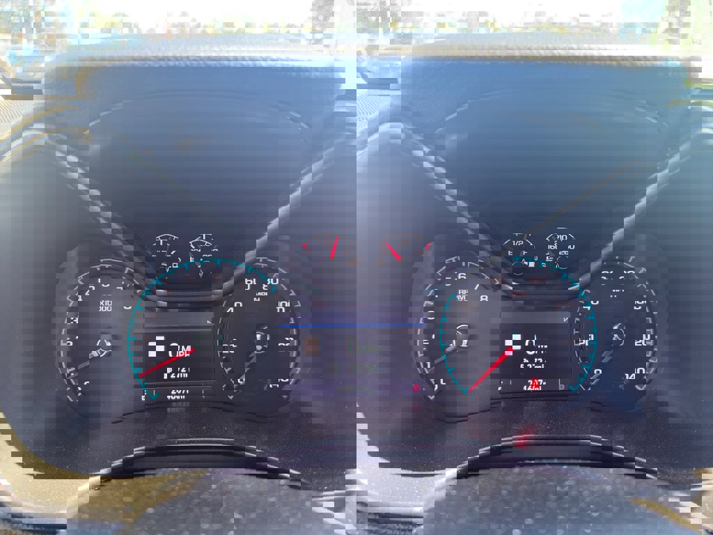 Used 2022 GMC Canyon Denali w/ Denali Black Edition Package image 9