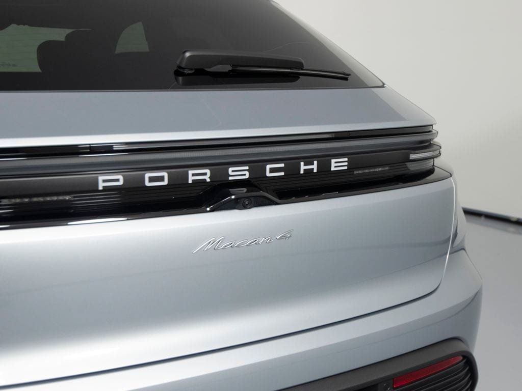 New 2026 Porsche Macan 4 Electric AWD/4WD image 41