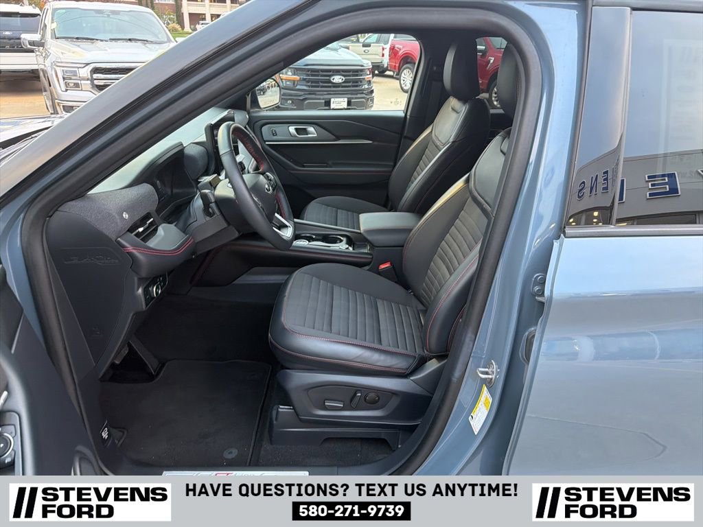 Used 2025 Ford Explorer ST-Line image 13