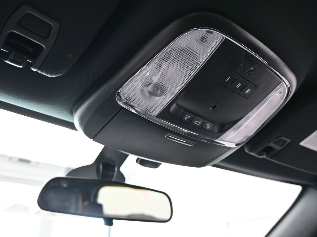 Used 2021 Jeep Grand Cherokee Laredo X RWD image 23