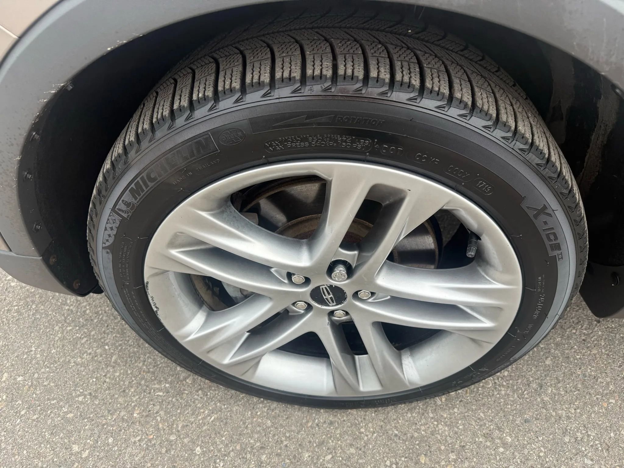 Used 2018 Lincoln MKC Reserve w/ Lincoln MKC Climate Package image 9