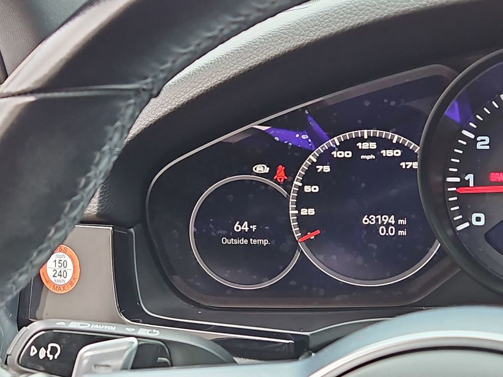 Used 2022 Porsche Cayenne AWD/4WD image 14