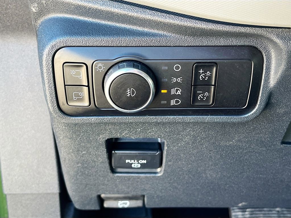 Used 2023 Ford Bronco Badlands image 10