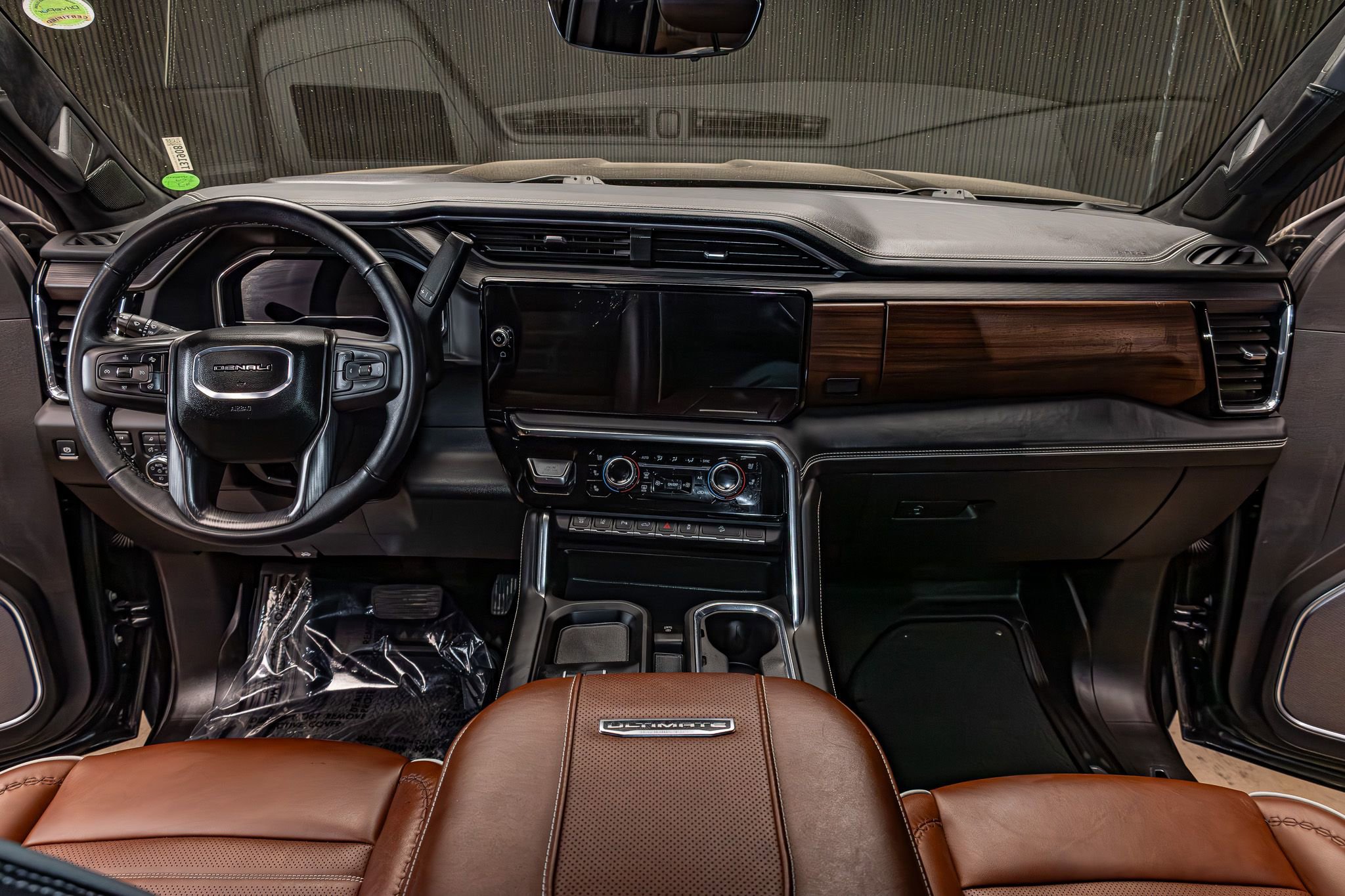 Used 2025 GMC Sierra 3500 Denali Ultimate image 17