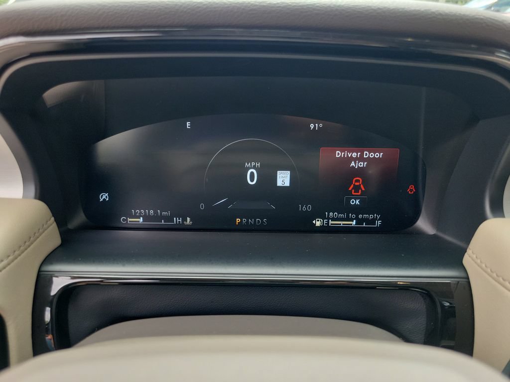 Certified 2023 Lincoln Nautilus FWD w/ Premium Package image 24