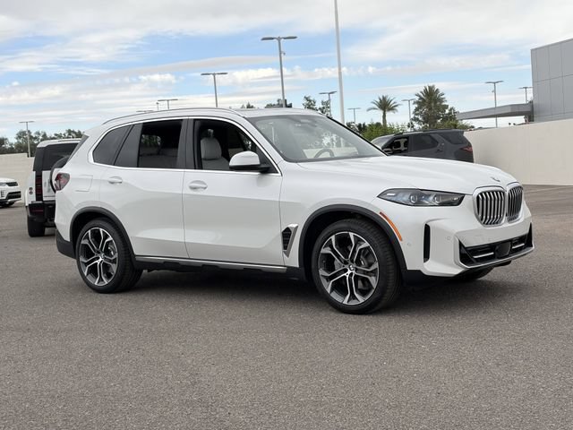 Used 2026 BMW X5 xDrive40i AWD/4WD image 4