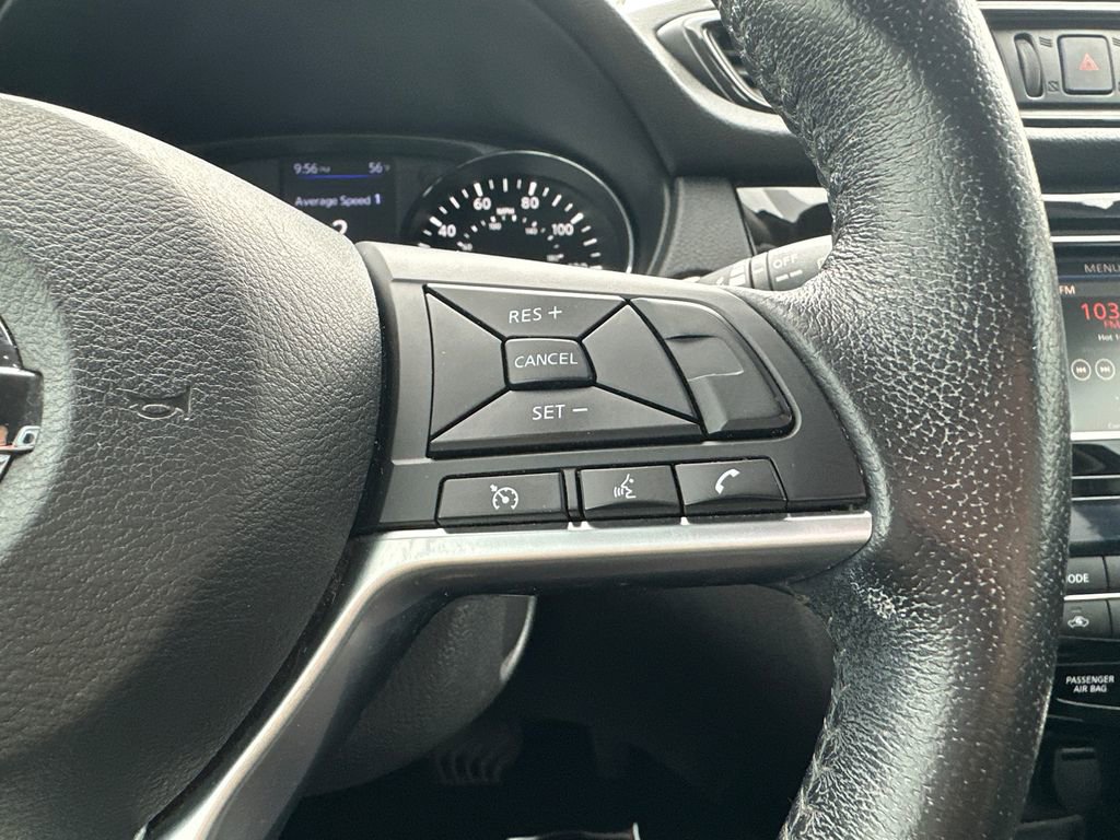 Used 2019 Nissan Rogue SV image 24