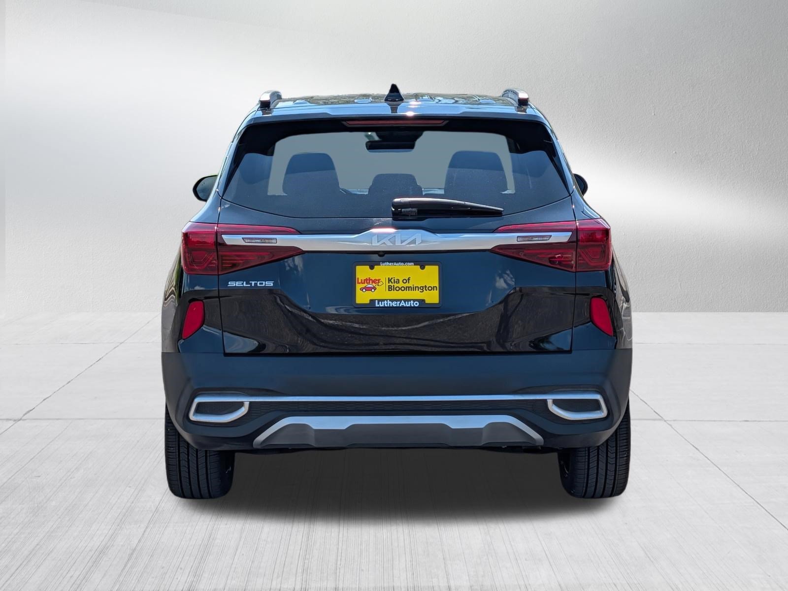 Certified 2023 Kia Seltos SX w/ SX Sunroof Package AWD/4WD image 6