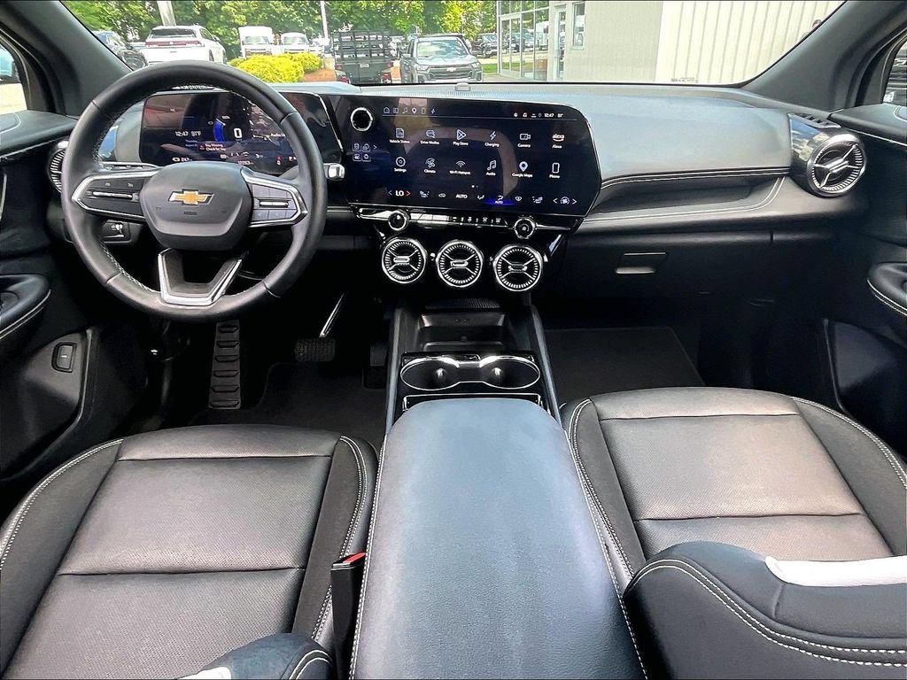 Used 2024 Chevrolet Blazer EV LT AWD/4WD image 21