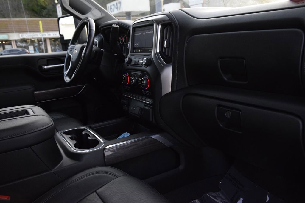 Used 2020 Chevrolet Silverado 2500 LTZ w/ LTZ Convenience Package image 15