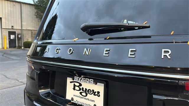 Used 2022 Jeep Wagoneer Series III w/ Convenience Group I image 32