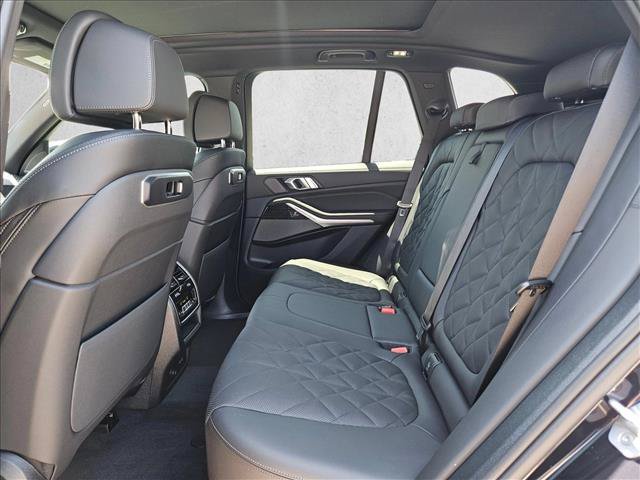 New 2026 BMW X5 sDrive40i w/ M Sport Package RWD image 15