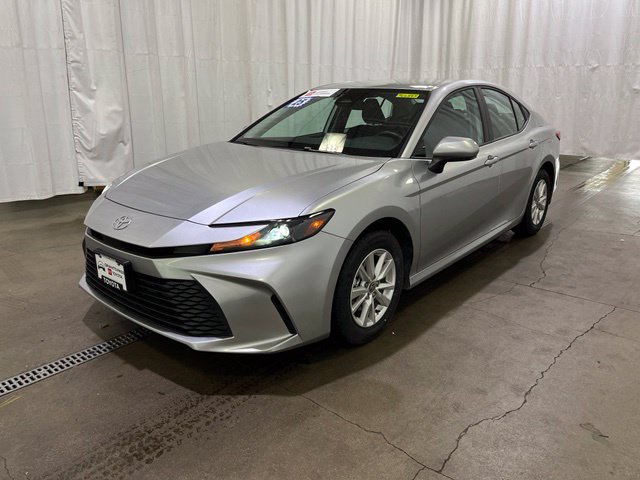 Certified 2025 Toyota Camry LE AWD/4WD image 9