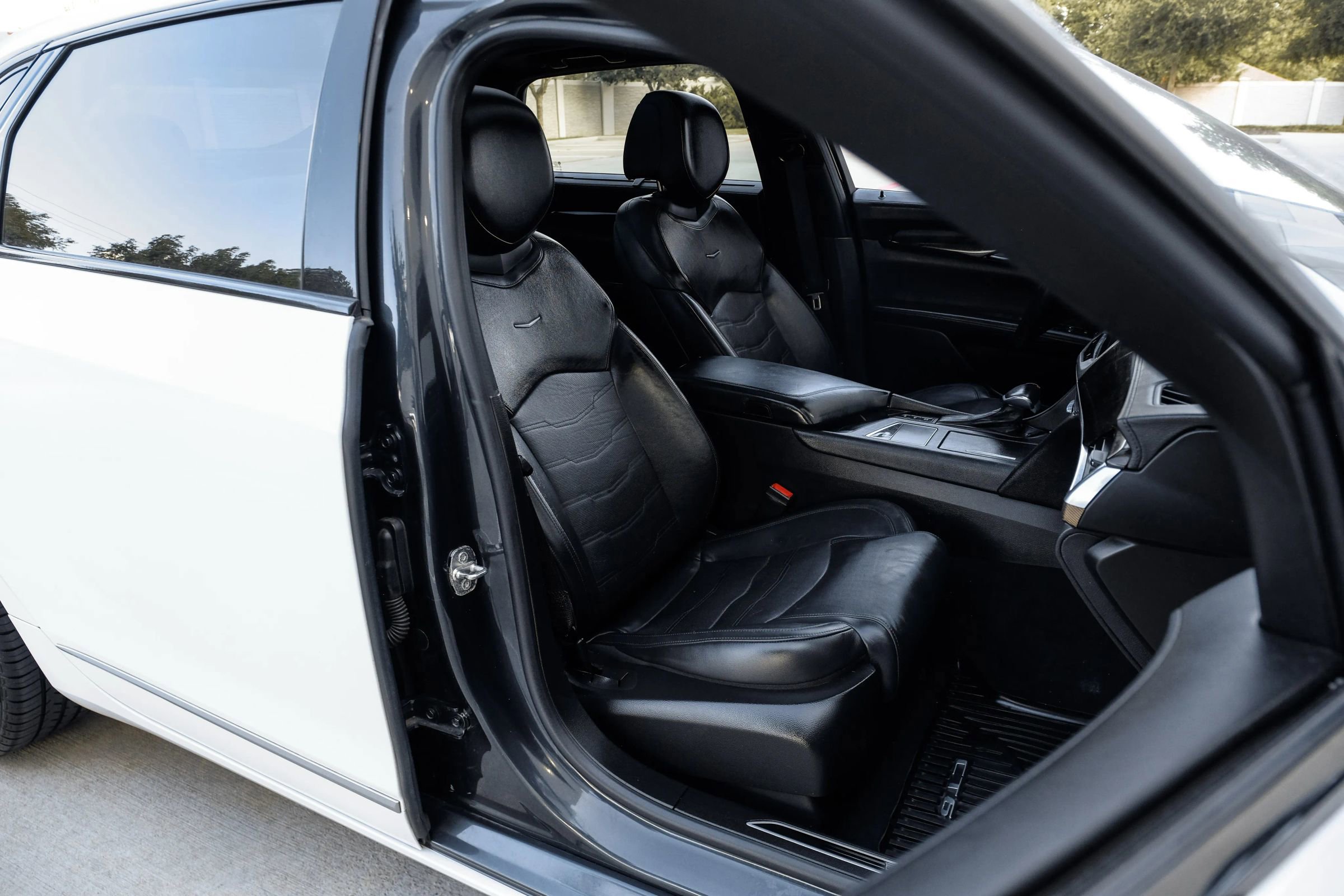 Used 2018 Cadillac CT6 Luxury AWD/4WD image 38