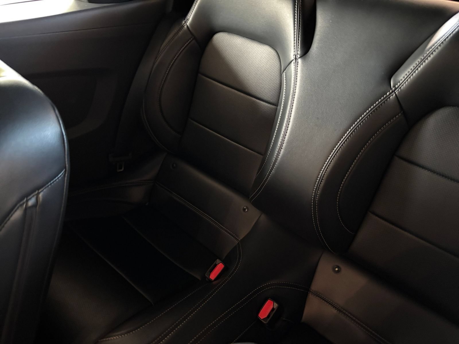Used 2024 Ford Mustang Premium RWD image 39
