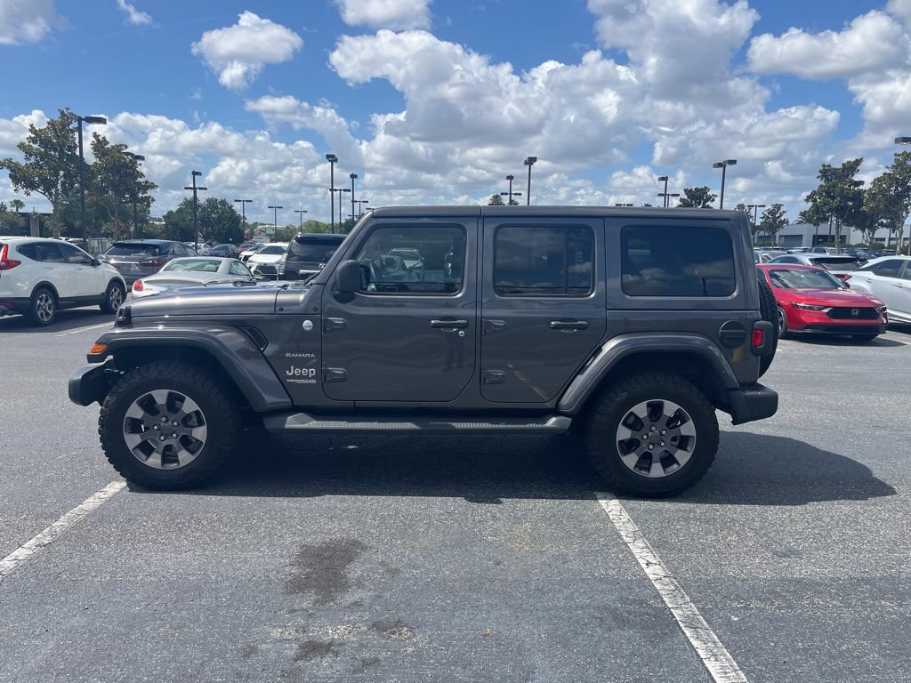 Used 2018 Jeep Wrangler Unlimited Sahara AWD/4WD image 2