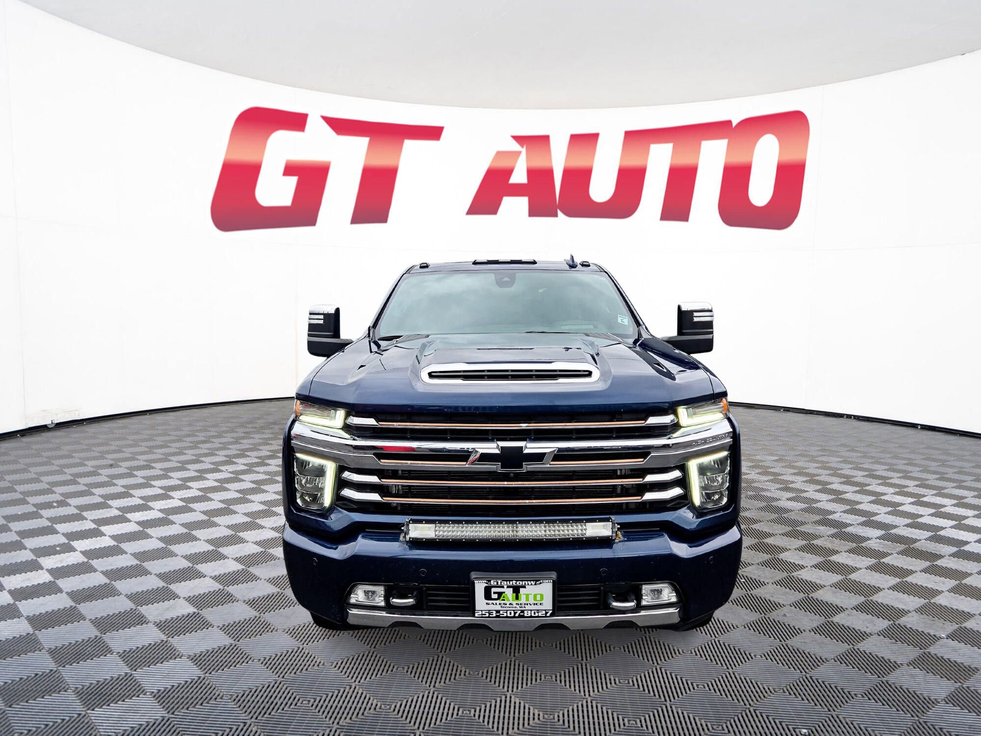 Used 2023 Chevrolet Silverado 3500 High Country w/ LPO, Hitch Package image 2