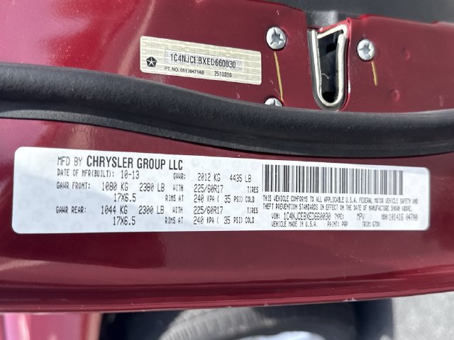 Used 2014 Jeep Compass Latitude FWD image 40