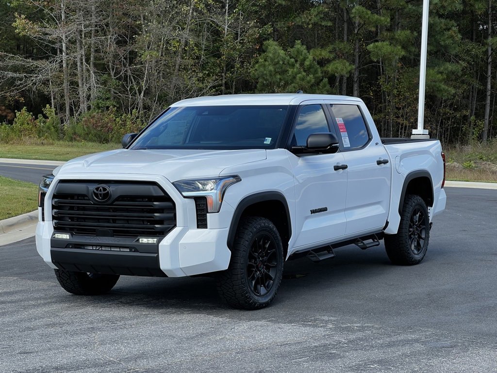 New 2026 Toyota Tundra SR5 w/ SR5 Convenience Package image 2