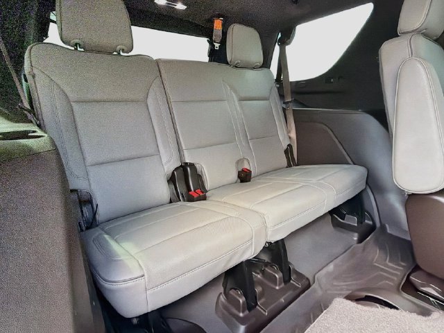 Used 2022 GMC Yukon SLT w/ SLT Luxury Package RWD image 22