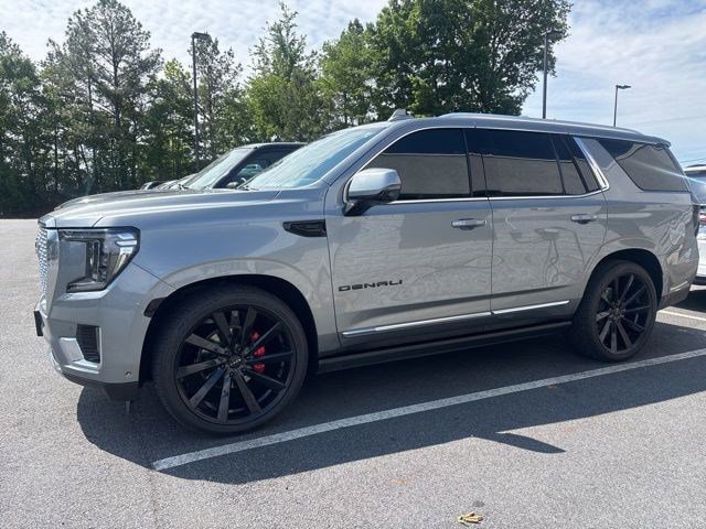 Used 2023 GMC Yukon Denali w/ Denali Reserve Package AWD/4WD image 4