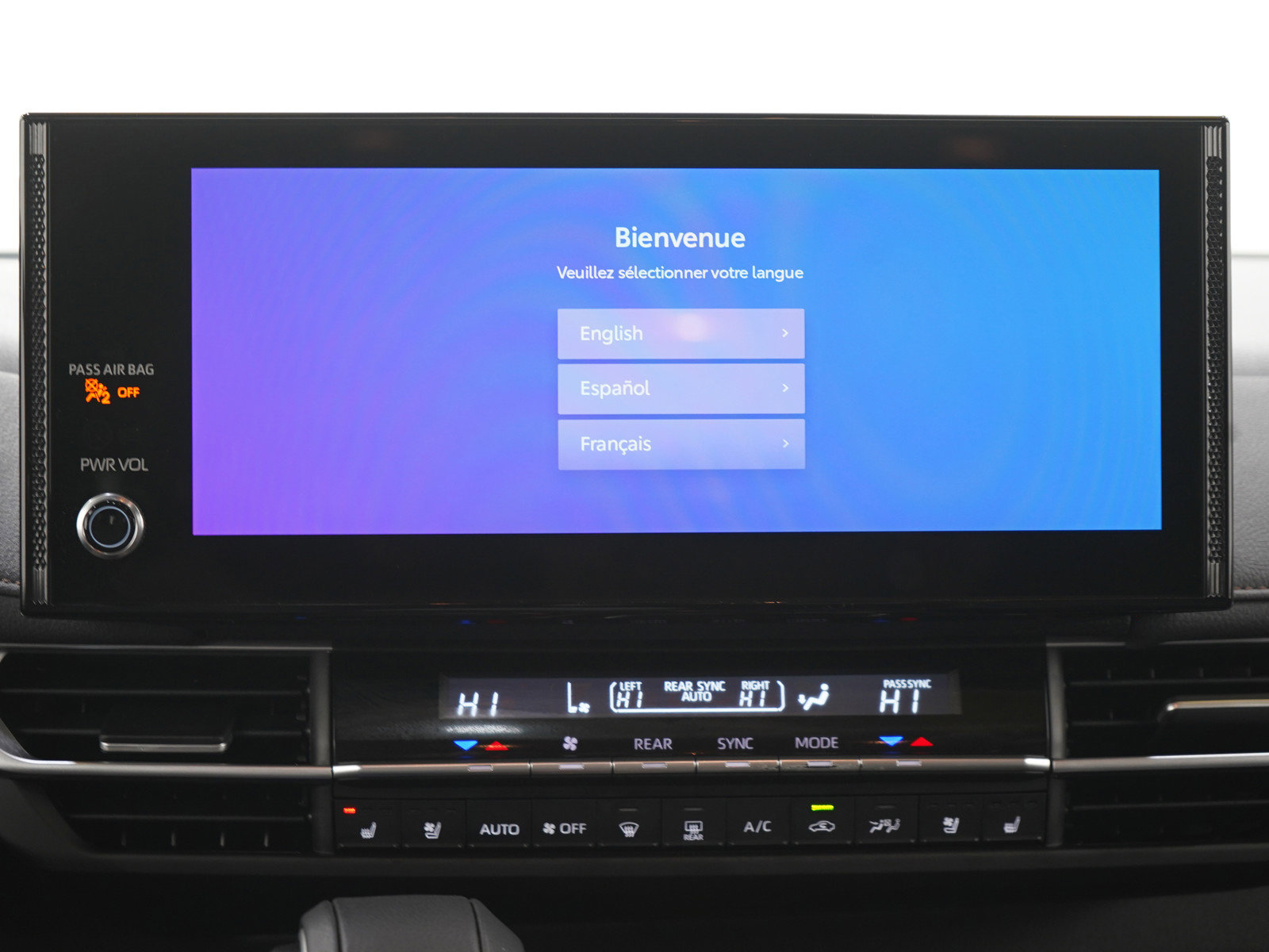 Used 2025 Toyota Sienna Limited image 20