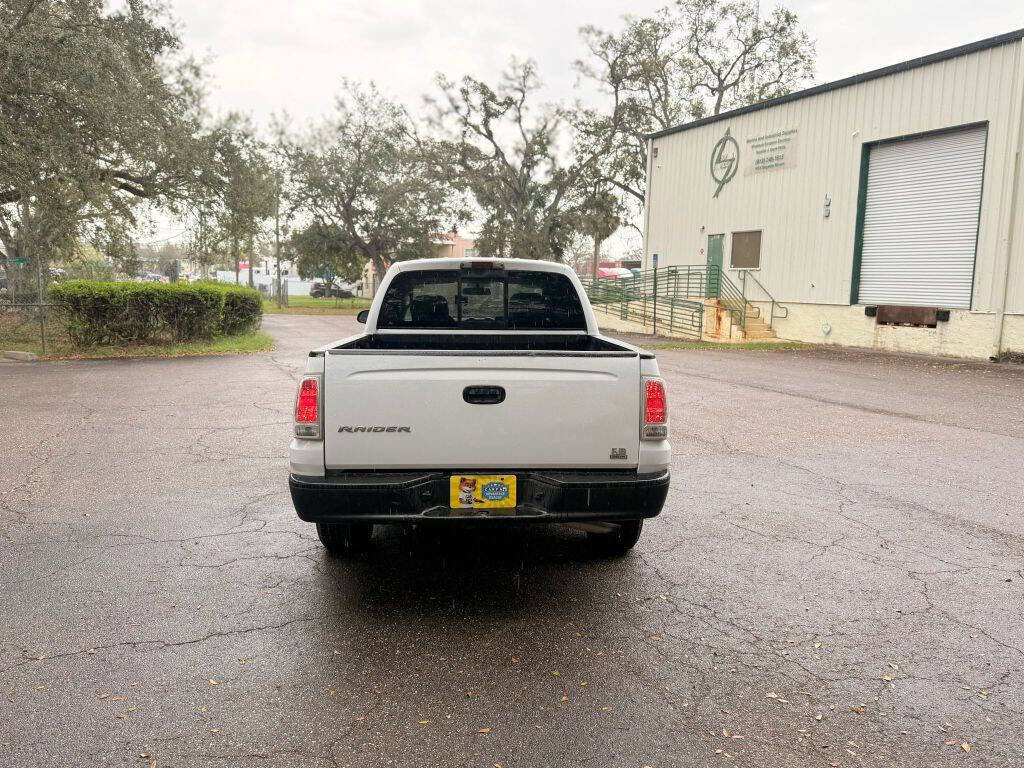 Used 2008 Mitsubishi Raider LS image 6