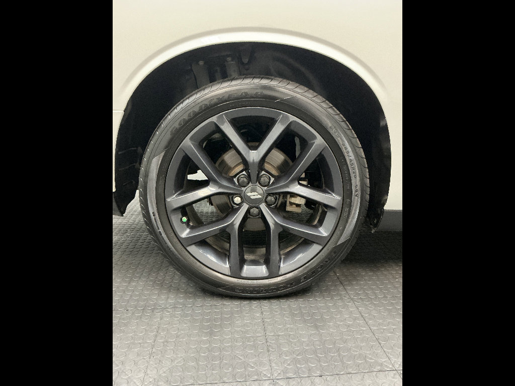 Used 2023 Dodge Challenger SXT w/ Blacktop Package RWD image 31