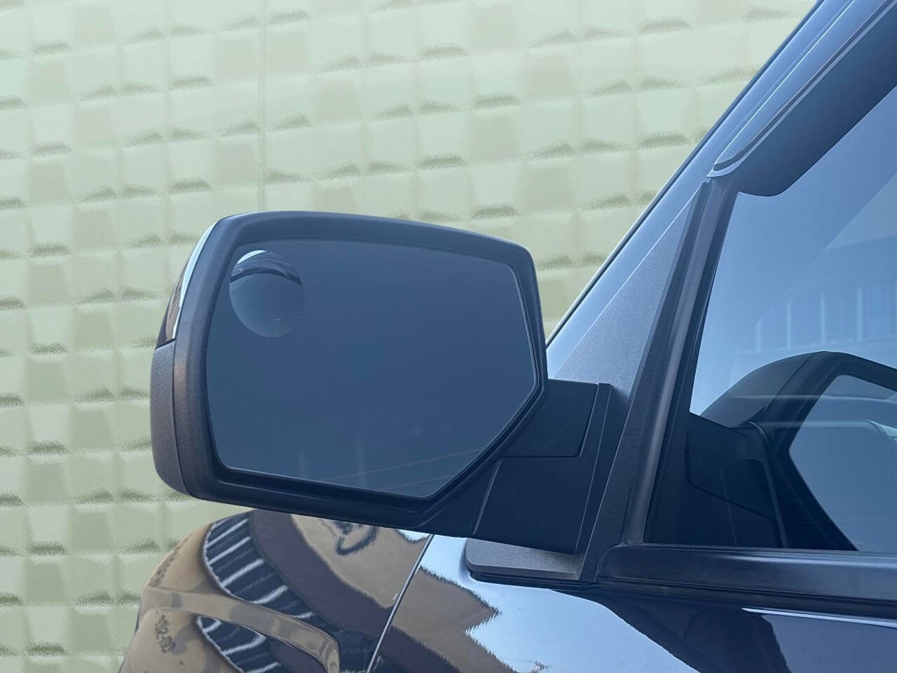 Used 2015 Chevrolet Silverado 1500 LT image 40