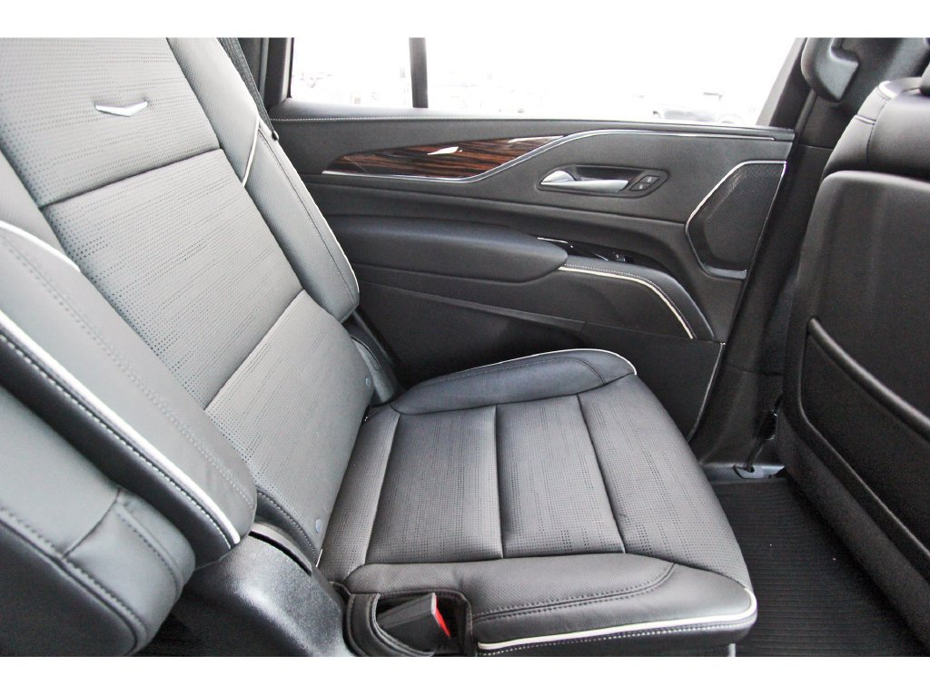 Certified 2024 Cadillac Escalade Premium Luxury AWD/4WD image 11