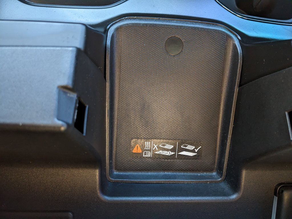 Used 2024 GMC Sierra 2500 AT4 image 35