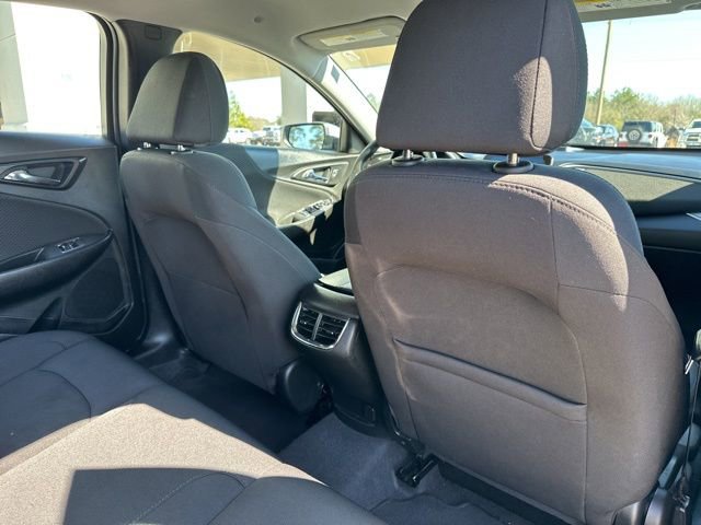 Used 2025 Chevrolet Malibu LT image 38