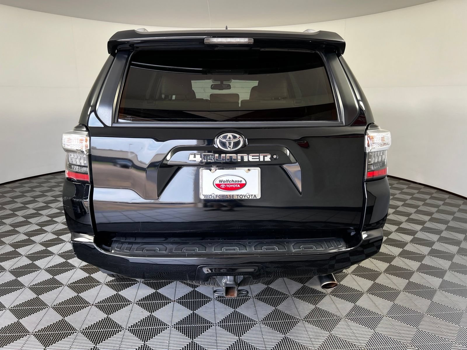 Used 2015 Toyota 4Runner SR5 Premium RWD image 6