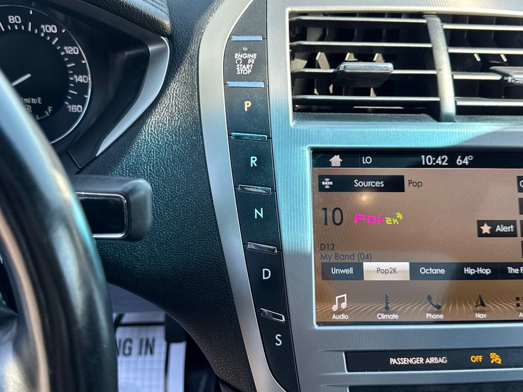 Used 2019 Lincoln MKZ Reserve FWD image 41