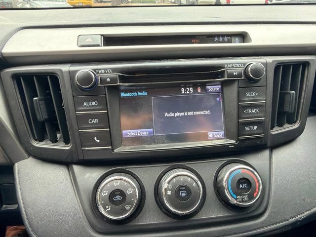 Used 2017 Toyota RAV4 LE FWD image 16