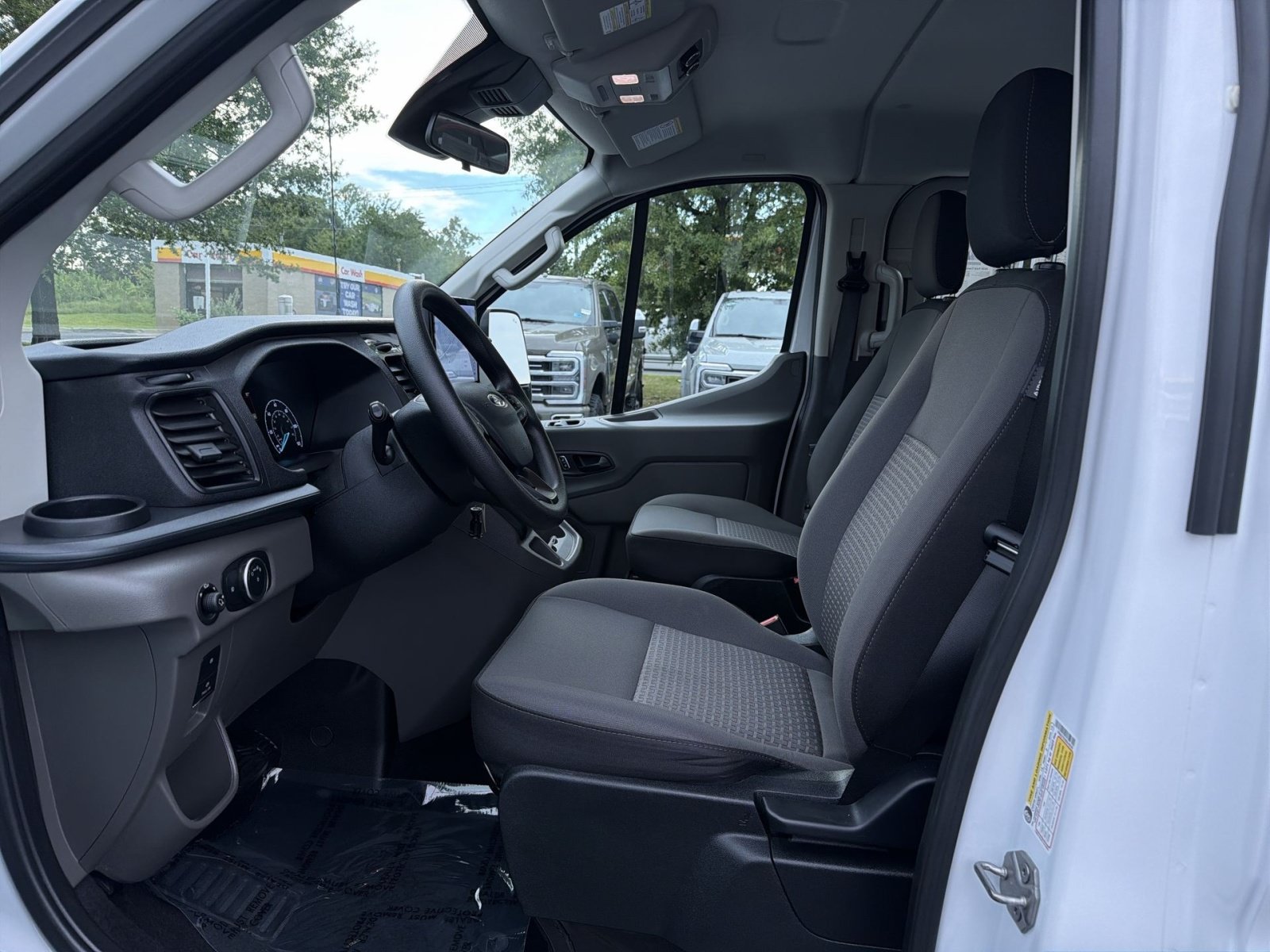 Used 2025 Ford Transit 350 XLT RWD image 23