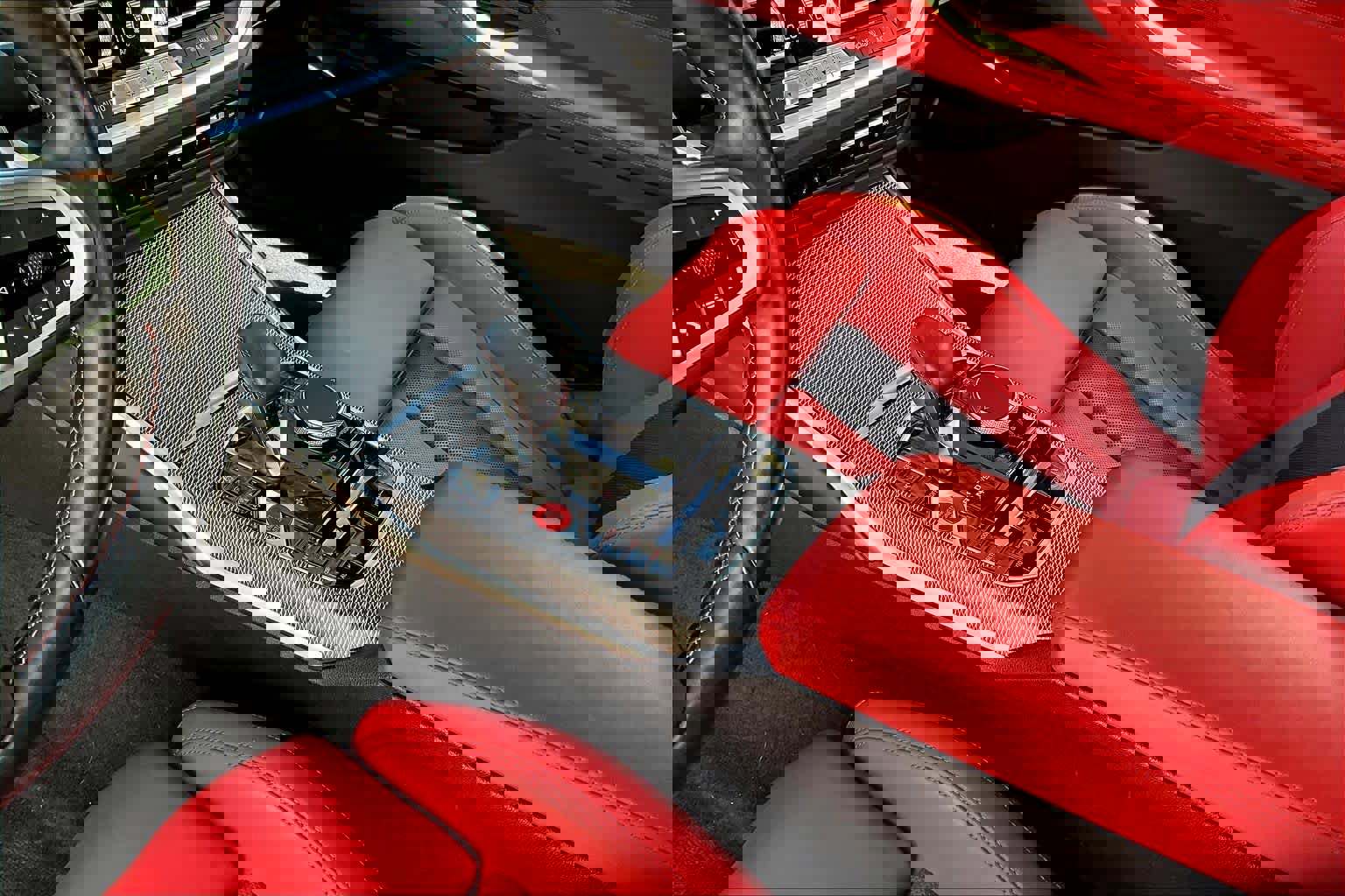 Used 2023 BMW M4 xDrive Competition image 13