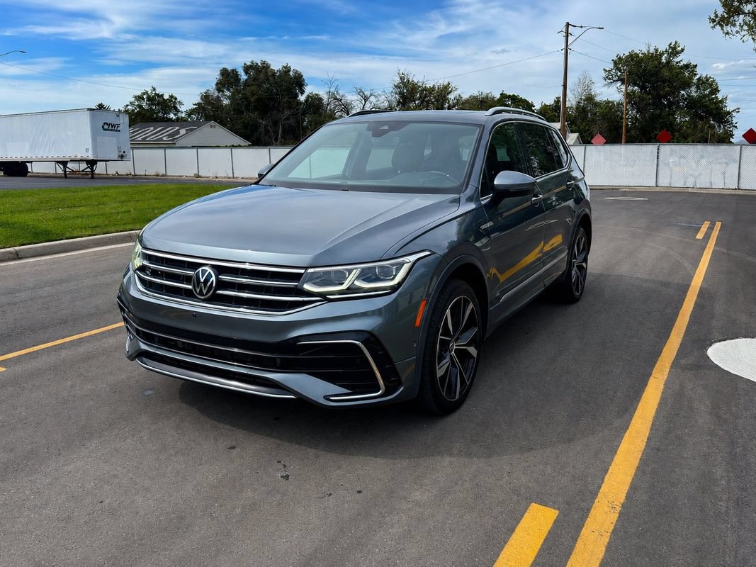 Used 2022 Volkswagen Tiguan SEL R-Line