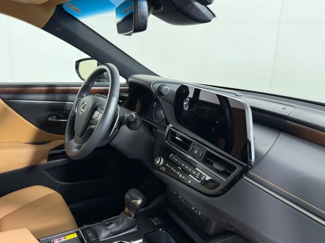Used 2025 Lexus ES 350 w/ Premium Package image 34
