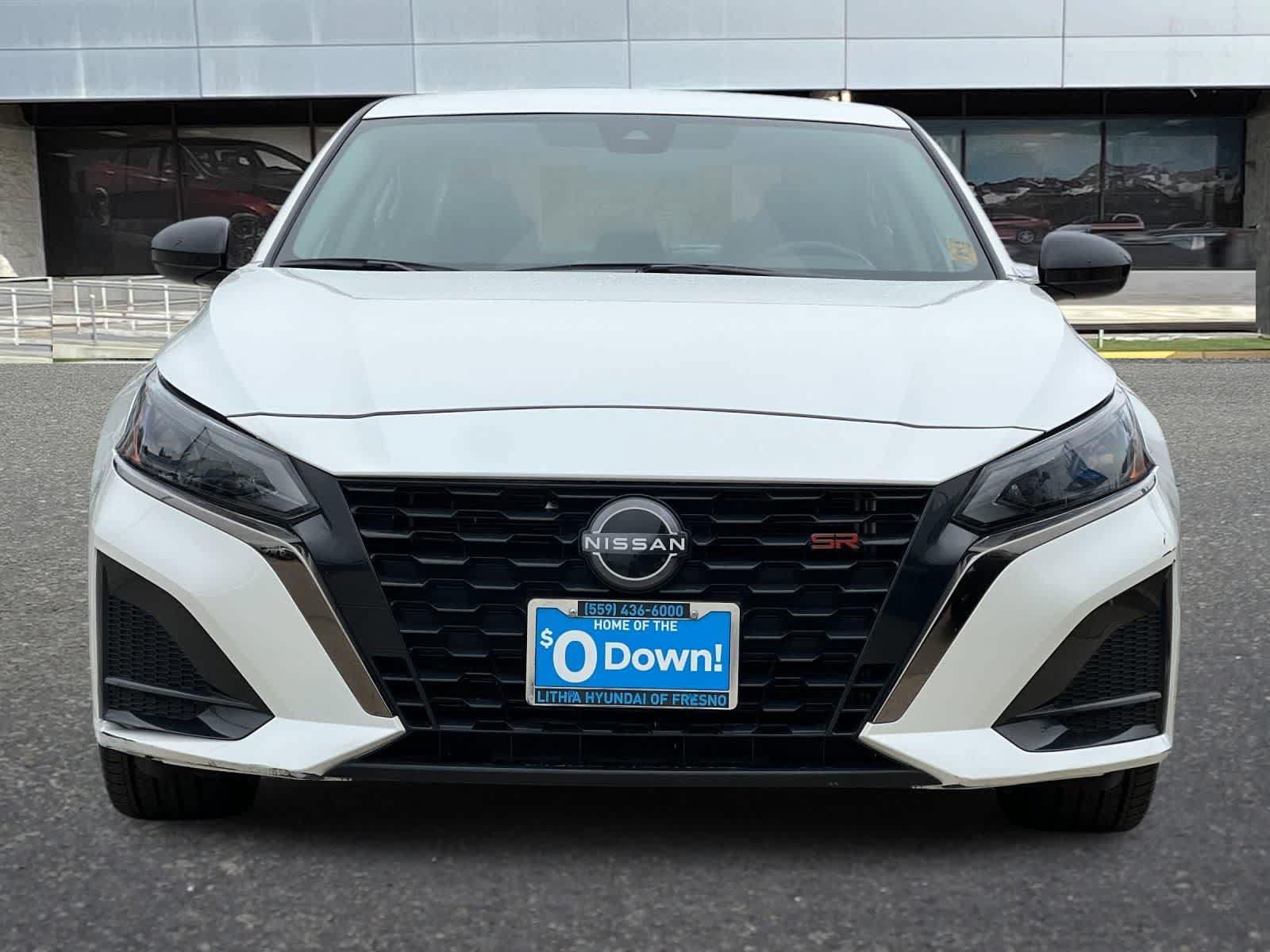Used 2024 Nissan Altima 2.5 SR FWD image 11