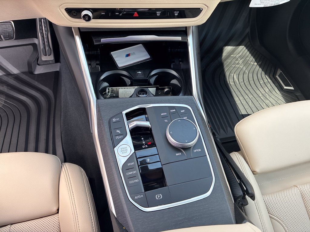 New 2026 BMW 330i xDrive Sedan w/ M Sport Package AWD/4WD image 15