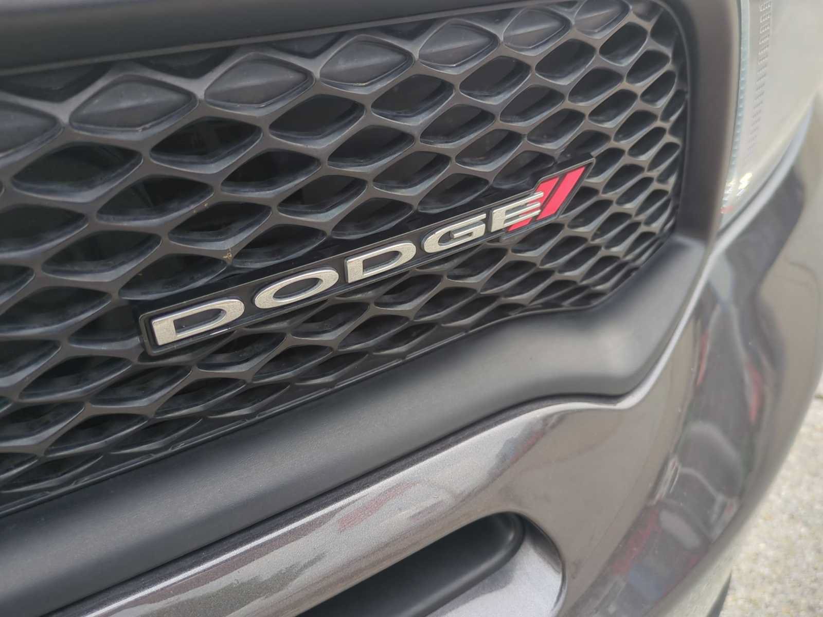 Used 2018 Dodge Durango R/T w/ Blacktop Package AWD/4WD image 32