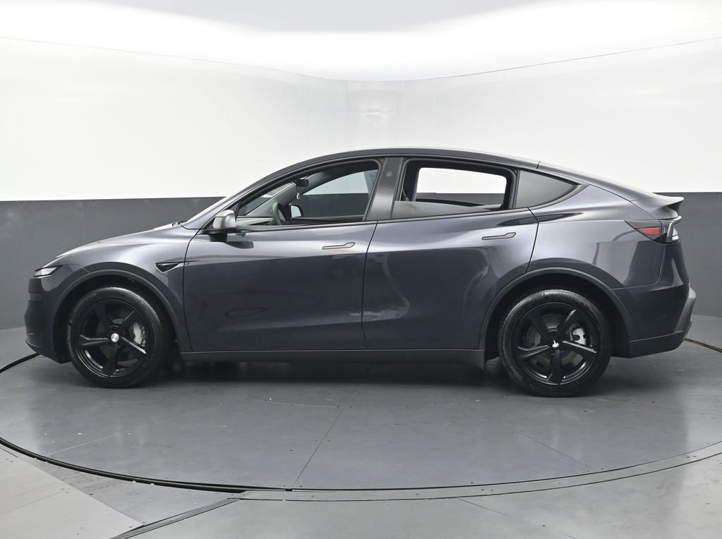 Used 2026 Tesla Model Y Long Range image 7