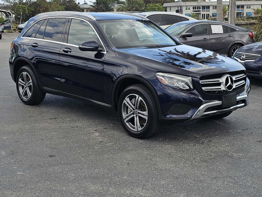 Used 2019 Mercedes-Benz GLC 350e 4MATIC image 16