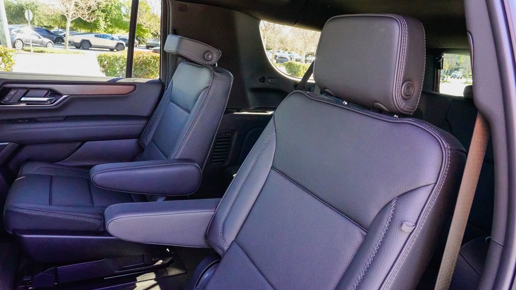 New 2026 GMC Yukon XL Denali AWD/4WD image 11