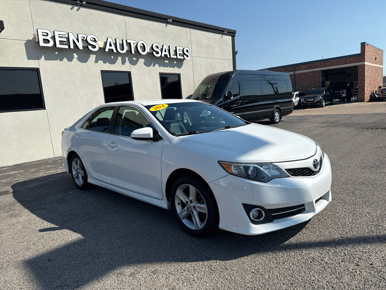 Used 2014 Toyota Camry SE image 4